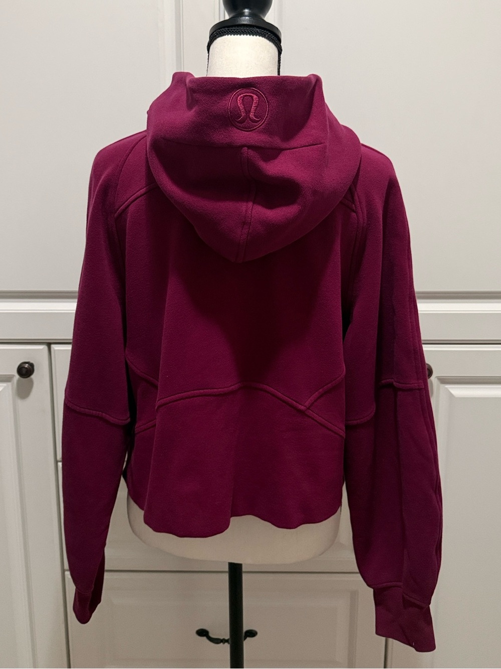 *New Lululemon Scuba full zip cropped hoodie sz M/L in Raspberry - Picture 10 of 13